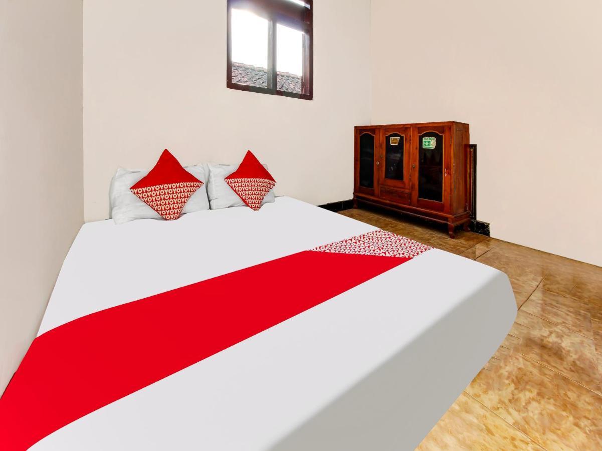 Oyo Homes 91134 Desa Wisata Tebing Lingga Trenggalek ภายนอก รูปภาพ